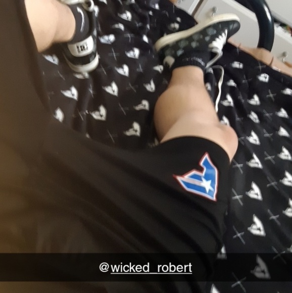 Meet your Posher, Robert - Picture 3 of 8